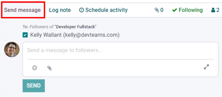 Trimite un e-mail din chatter.