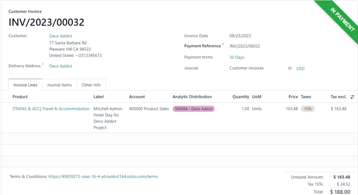 A register payment pop-up window on a customer invoice in Odoo Sales.
