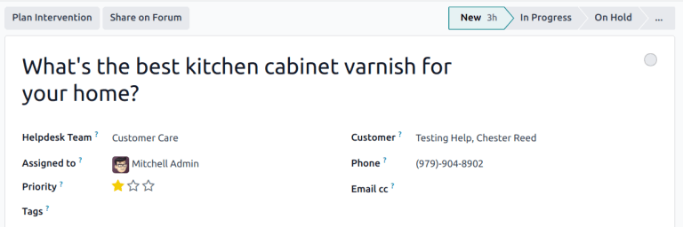 Übersicht der Forenseite einer Website, um die in Odoo Kundendienst verfügbaren anzuzeigen.