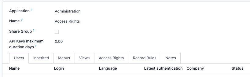 Las pestañas en el formulario de grupos para modificar los ajustes del grupo.