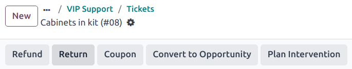 Weergave van een Helpdeskticket met de nadruk op de knop retour.